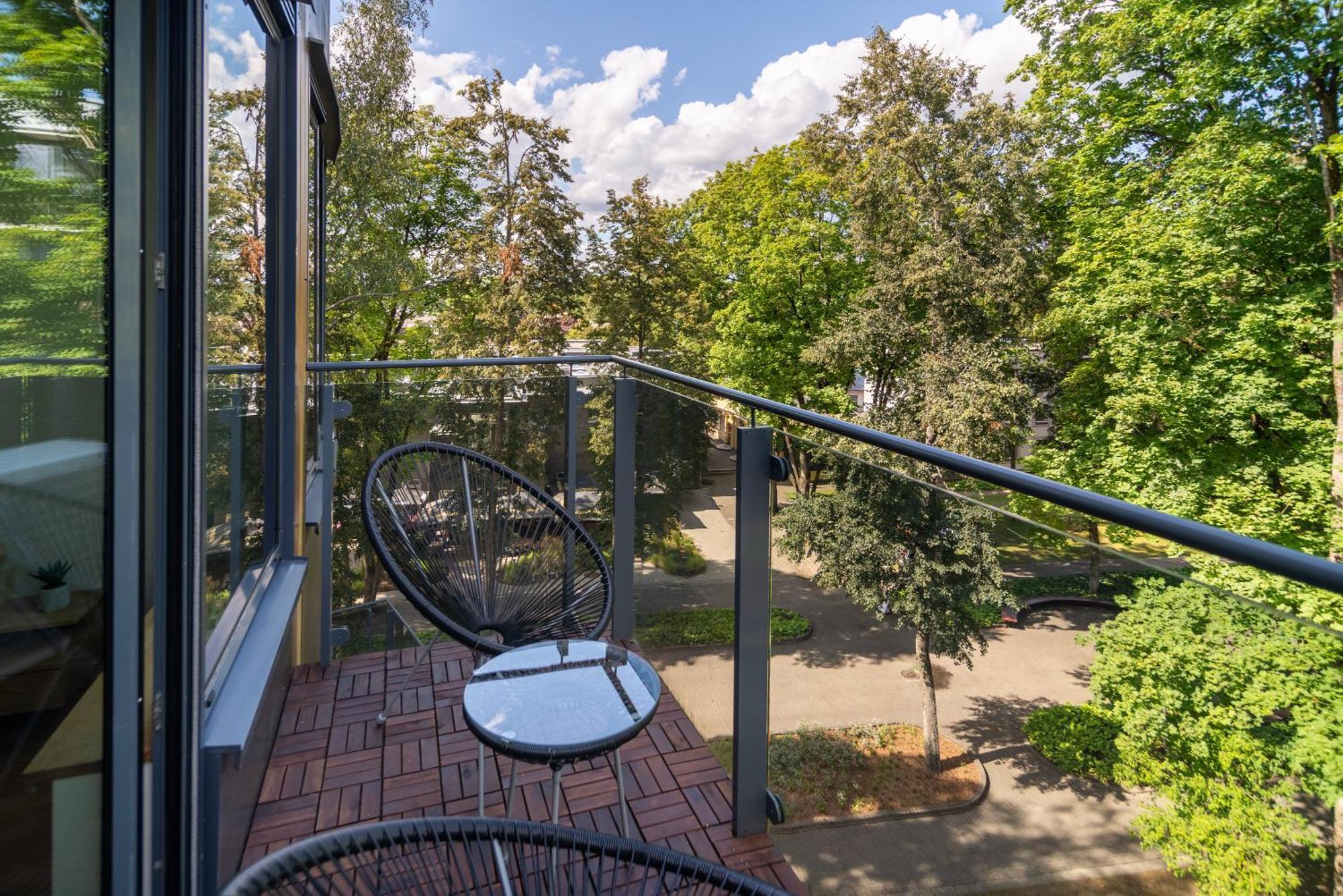 2 Bedroom Apt, 2 Garage Spots & Balconies, Self Check-In, By Cohost Druskininkai Exterior photo